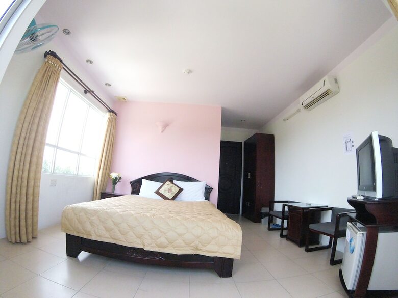 Quyet Thang Doc Let Hotel