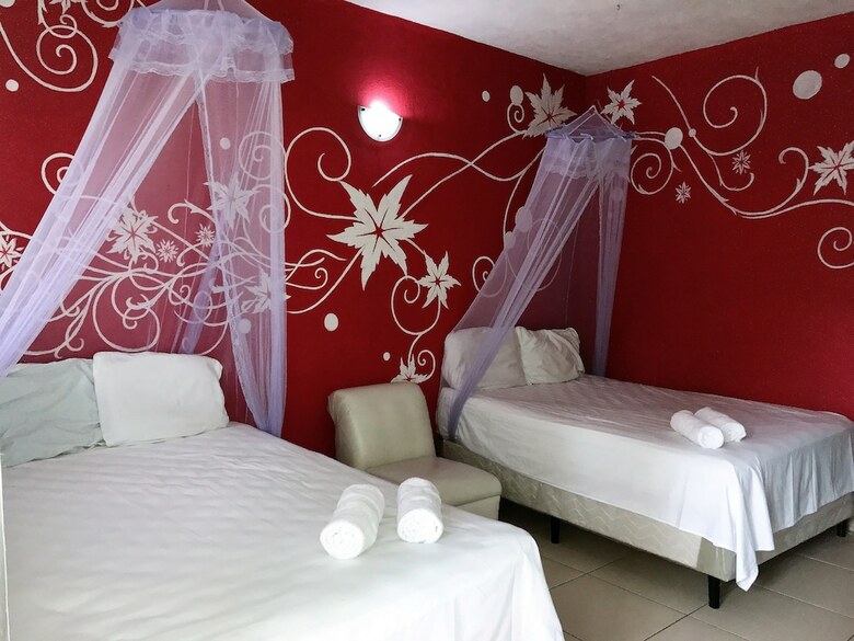 Mi Paraiso Hotel & Resort