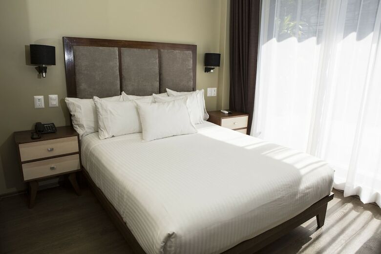 Hotel Suites Lerma