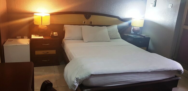 Excellence Hotel