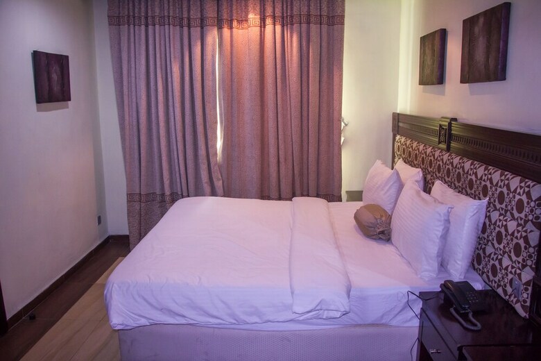 Excel Oriental Hotel And Suites
