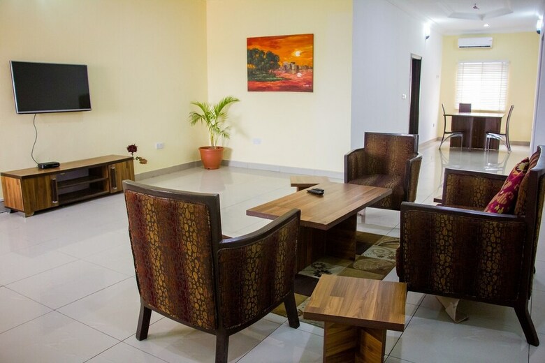 Ken Kol Apartments And Suites