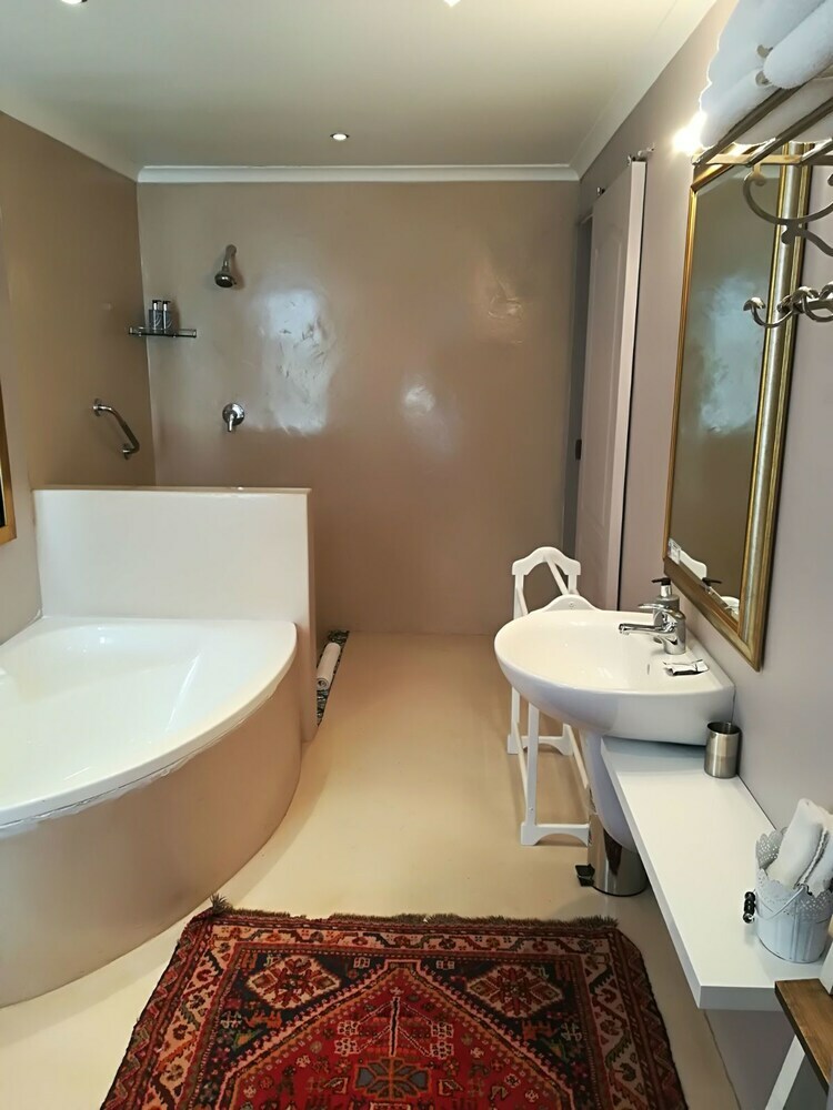 Cape Pillars Boutique Hotel