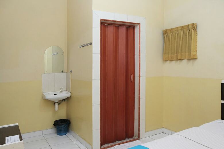 Hotel Airy Pasar Baru Selat Panjang 11 Medan