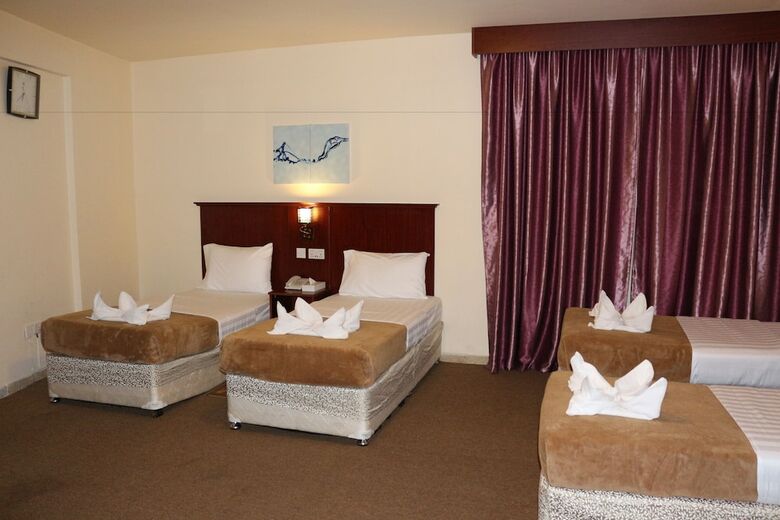Mariana Hotel