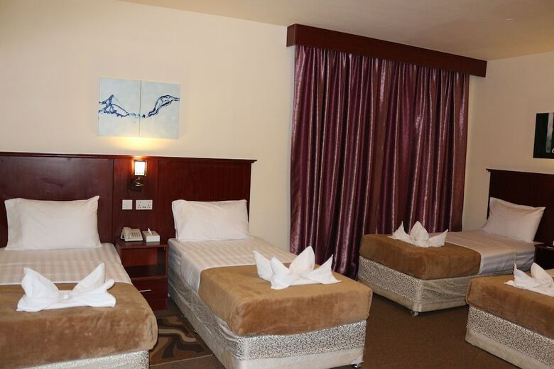 Mariana Hotel