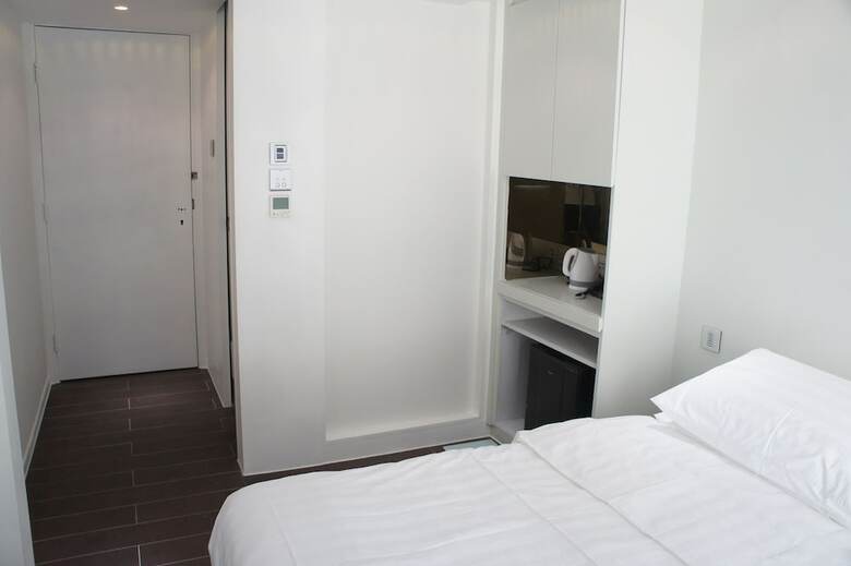 Homy Hotel Central