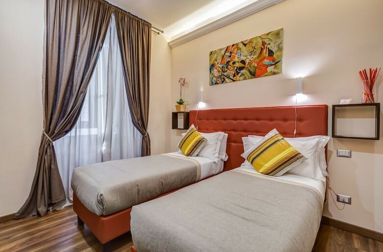Hotel Lhr Coliseum B&B