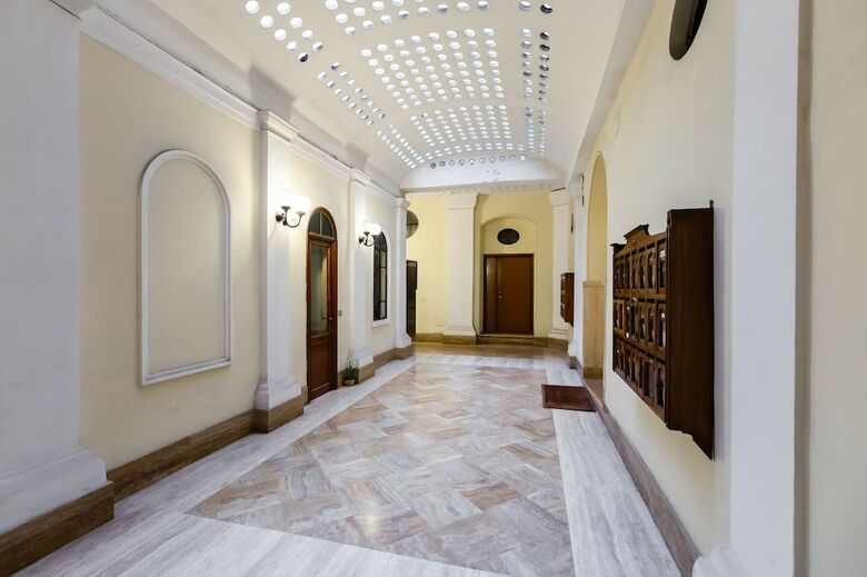 Hotel Lhr Coliseum B&B