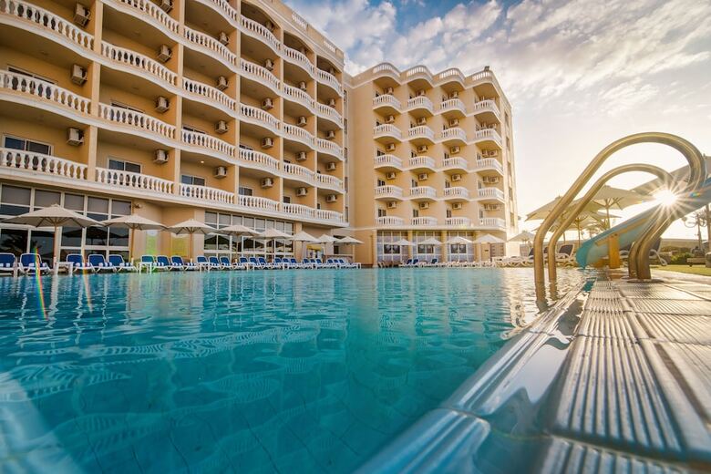 Hotel Tolip Family Club Borg El Arab