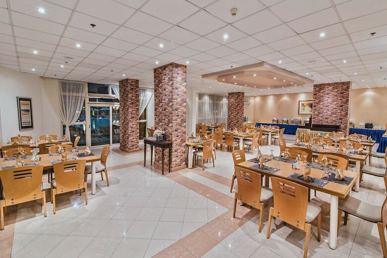 Hotel Tolip Family Club Borg El Arab