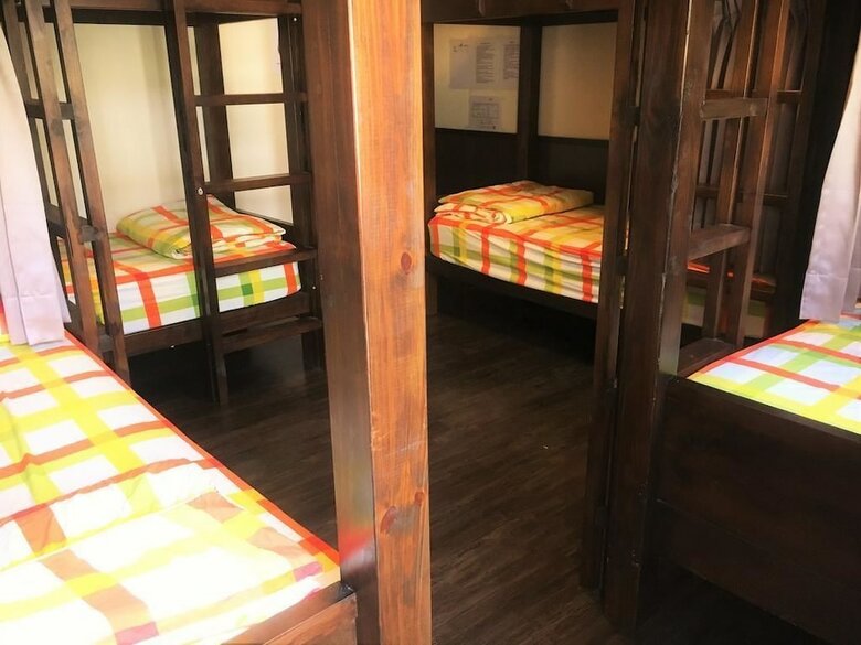 Hostal Good Garden Lady's Hostel