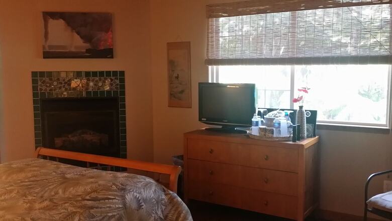 Bed & Breakfast Lava Pond Lodge