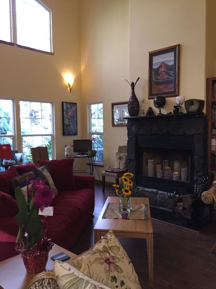 Bed & Breakfast Lava Pond Lodge