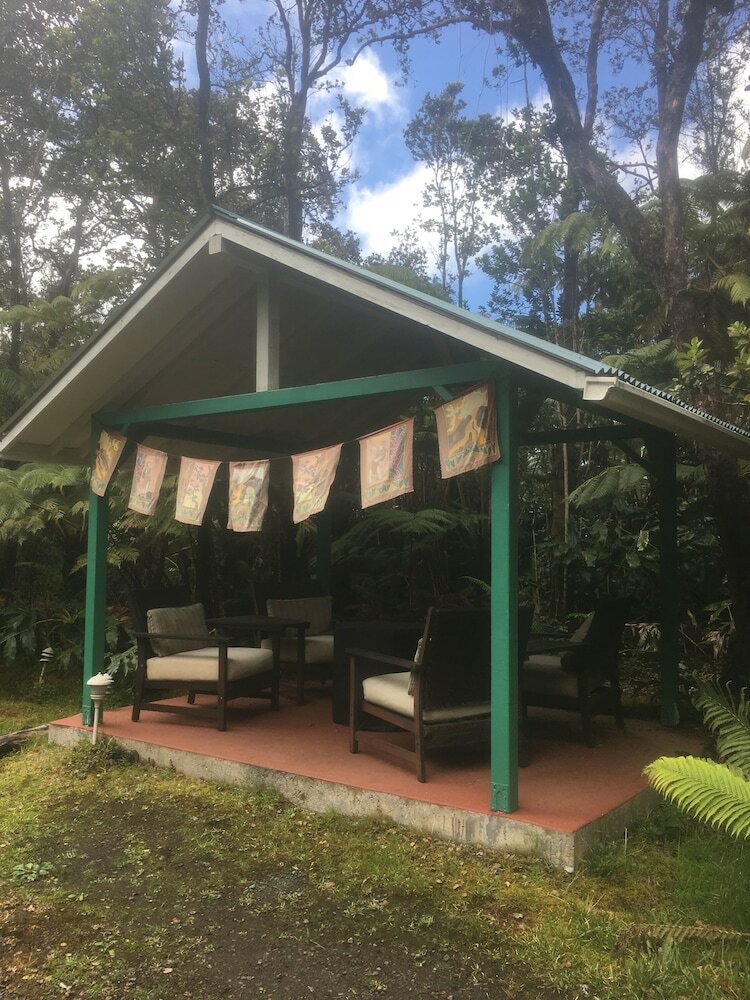 Bed & Breakfast Lava Pond Lodge