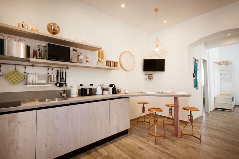 Apartments & Suites 5 Terre La Spezia