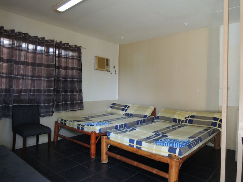 Hotel Kawayan Marine Village Beach Resort