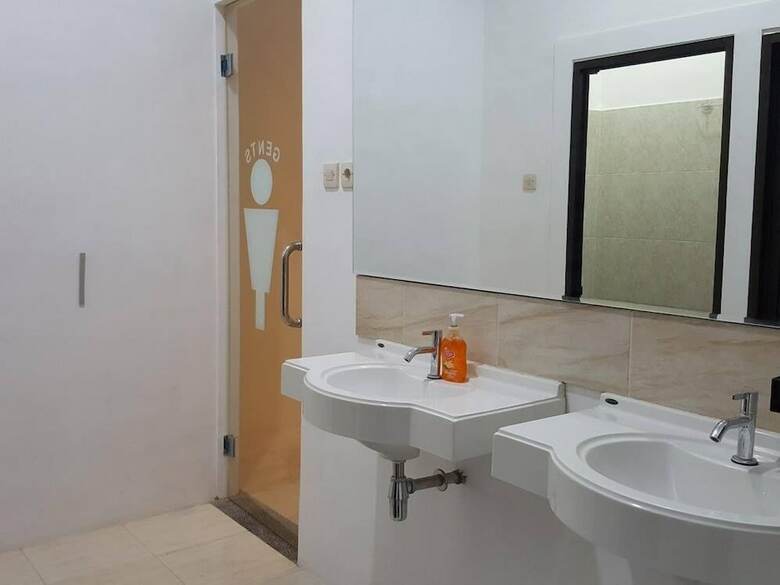 Hostal Mador Malang Dorm Hostel