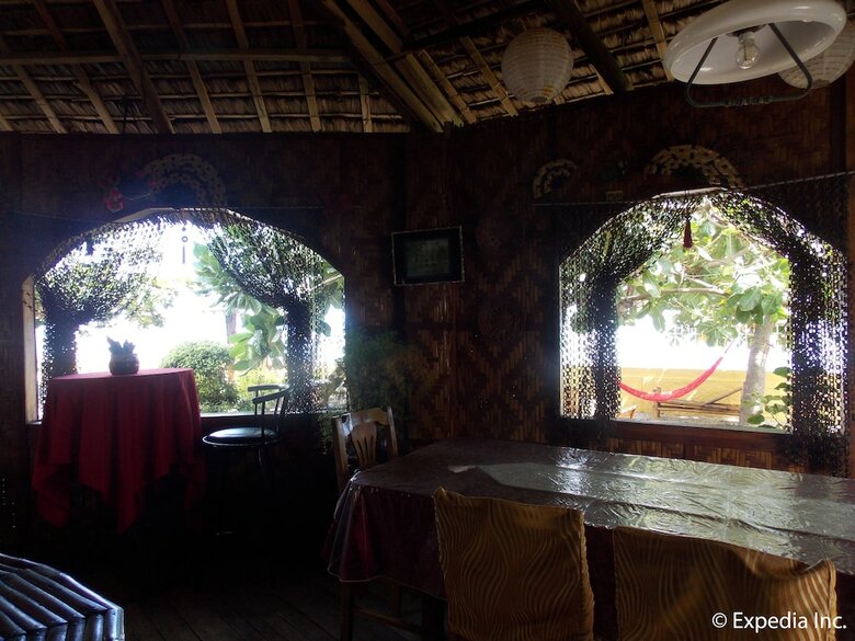 Hotel Baluarte De Argao Beach Resort