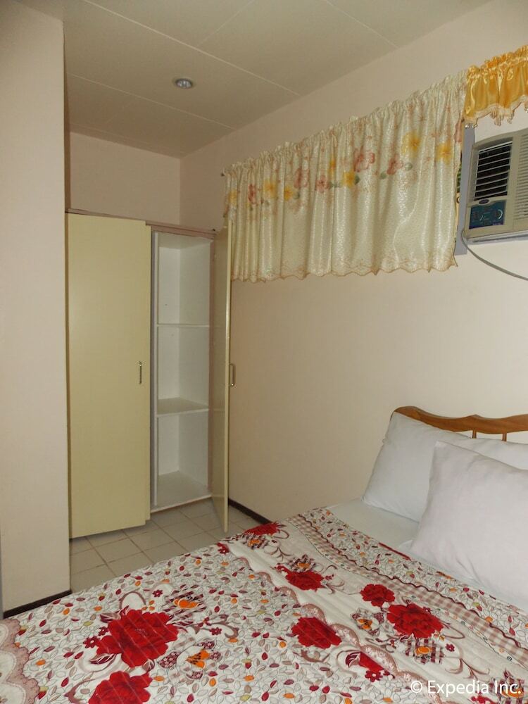 Hotel Baluarte De Argao Beach Resort