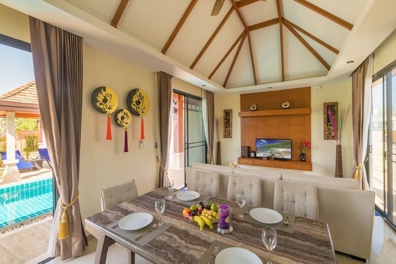 Rawai Vip Villas, Kids Park & Spa