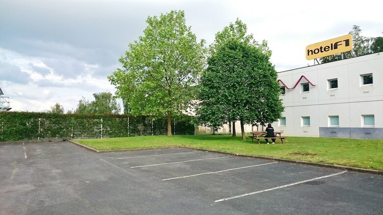 Hotelf1 Angers Ouest Beaucouze