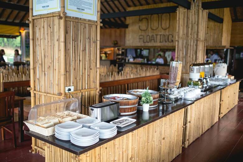 Hotel 500 Rai Khao Sok Floating Resort
