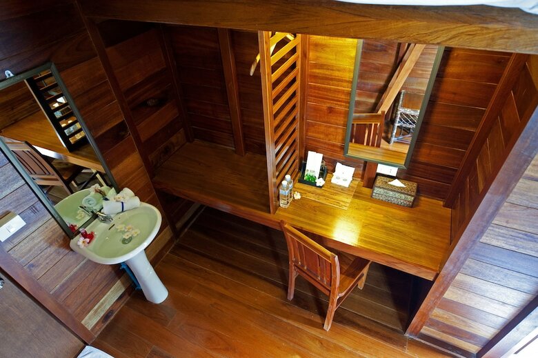Hotel 500 Rai Khao Sok Floating Resort