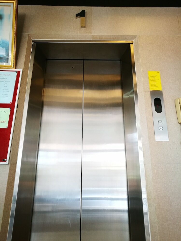 Hotel J. Residence