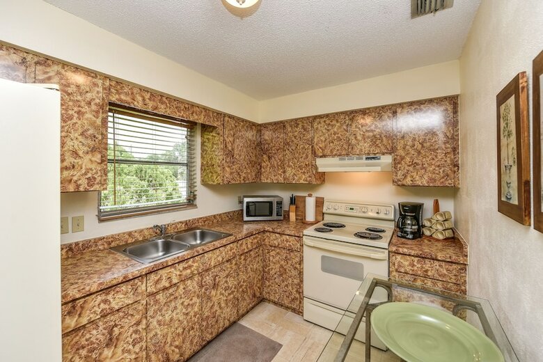 Banana Cabana And Cottage By Beachside Management