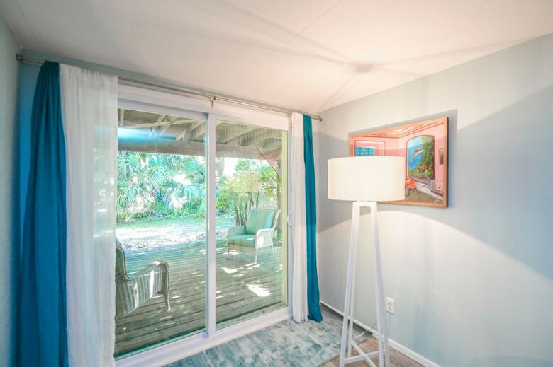 Banana Cabana And Cottage By Beachside Management