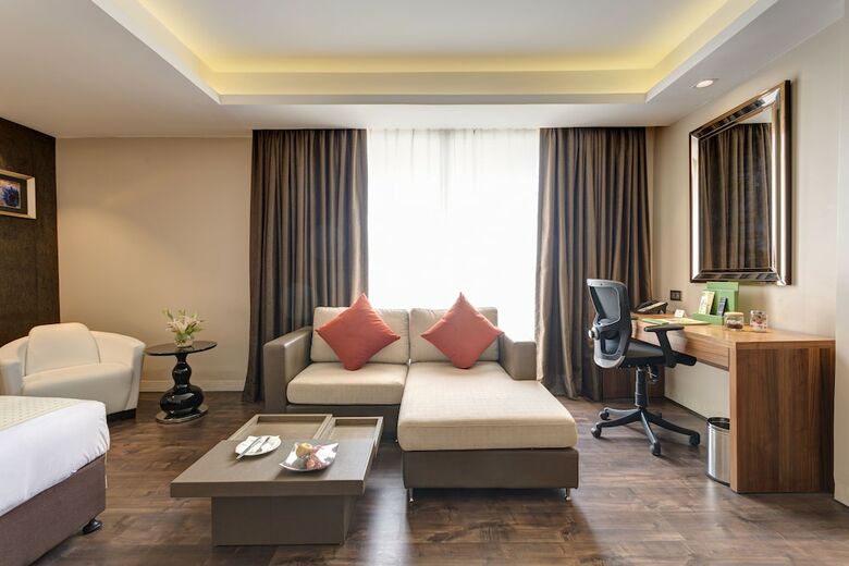 Hotel Holiday Inn Kolkata Airport