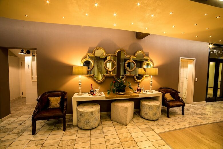 Swakopmund Sands Hotel & Cottage