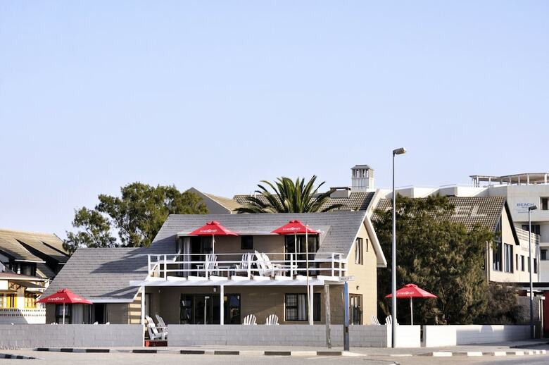 Swakopmund Sands Hotel & Cottage
