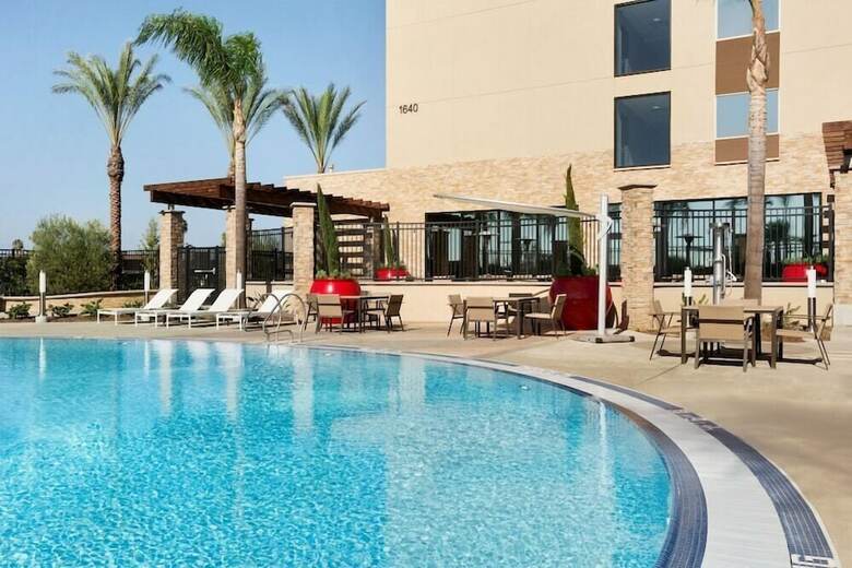 Suncoast Park Hotel Anaheim, Tapestry Collection By Hilton