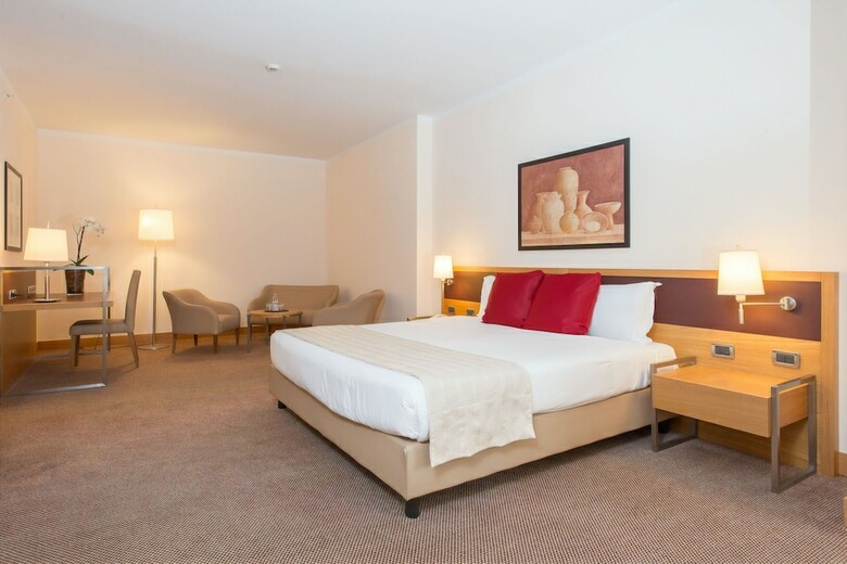 Hotel Golden Tulip Plaza Caserta