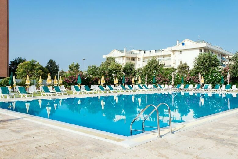 Hotel Golden Tulip Plaza Caserta