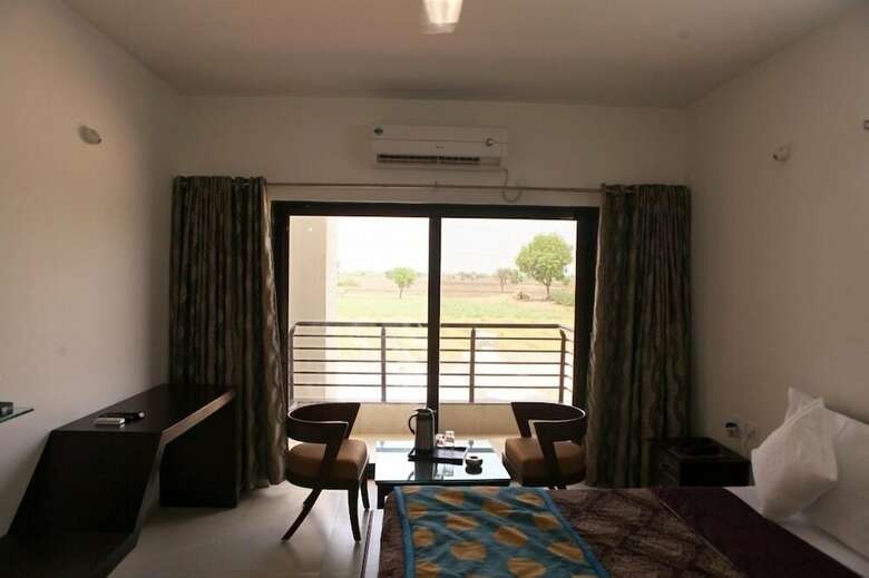 Hotel Shri Saibaba Satsang Mandal