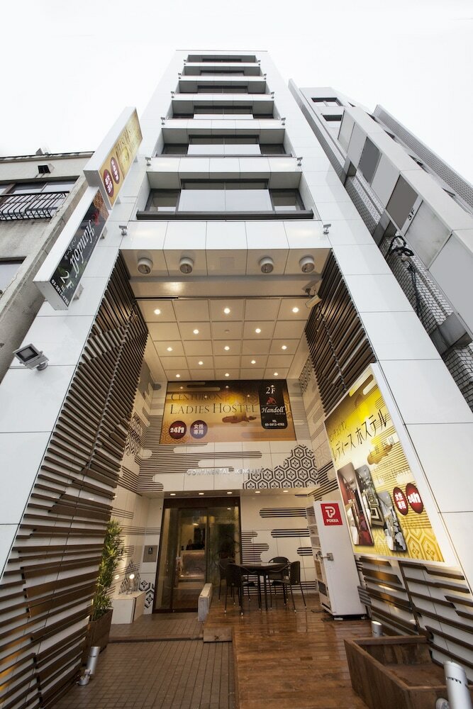 Centurion Ladies Hostel Ueno Park - Caters To Women