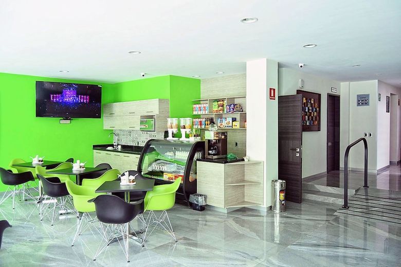 Hotel Expo Inn