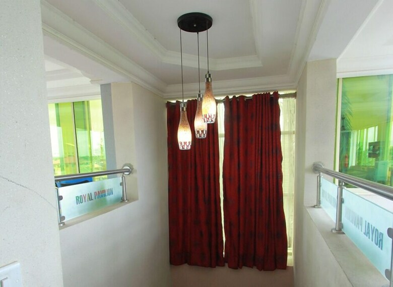 Hotel Esado Conference Centre And Suites