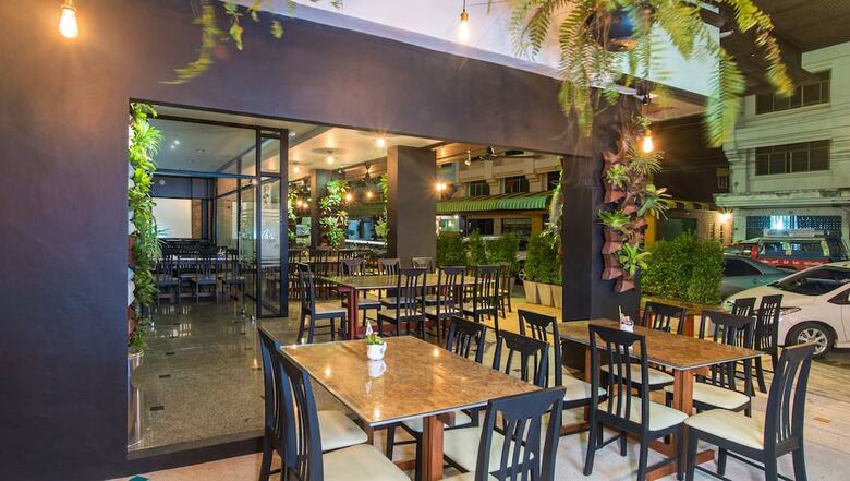 Hostal Amity Poshtel