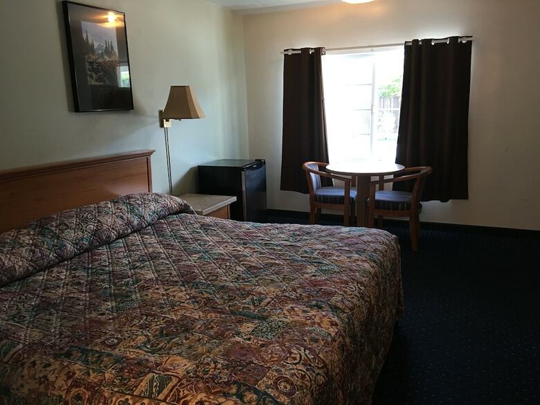 Motel Beaverton Budget Inn