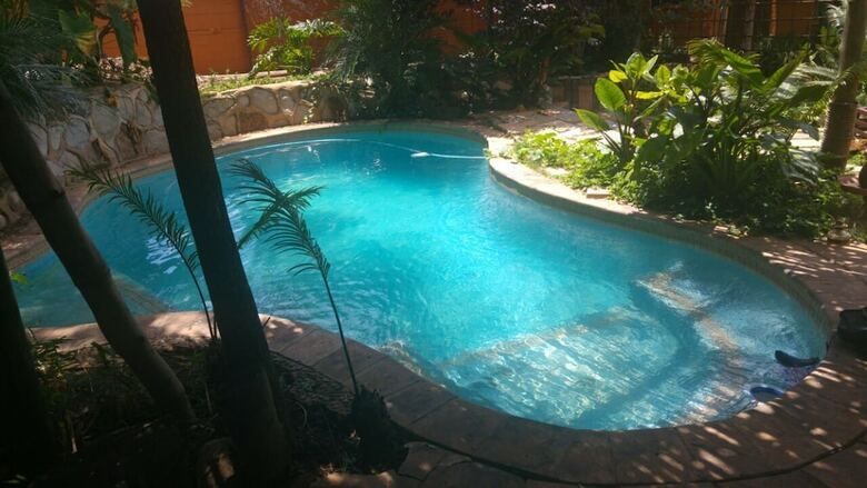 Hotel Breena Bnb Guest House