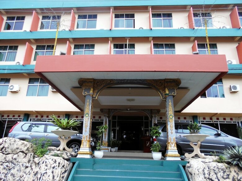 Oyo 2487 Sampurna Jaya Hotel