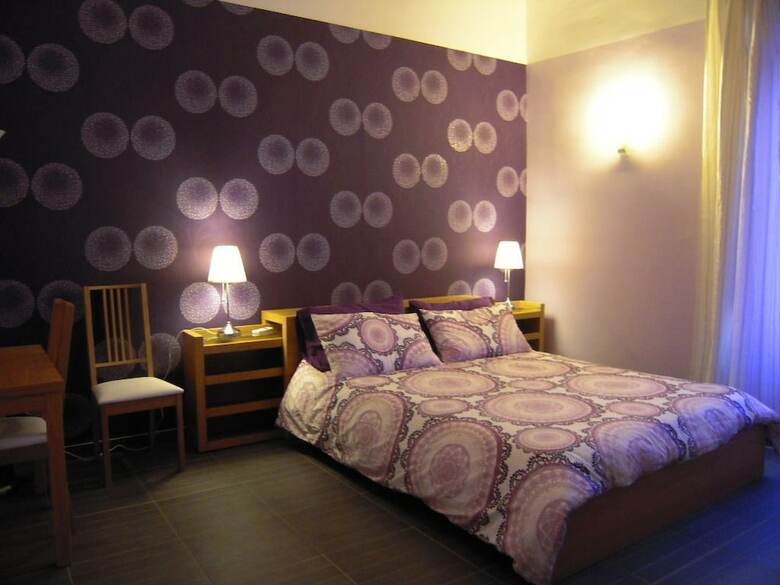B&B Orlando Suites