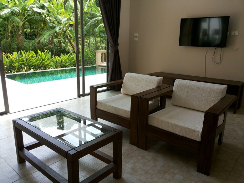Villa Sakoo Valley Naithon Beach