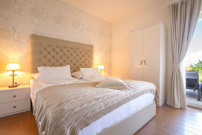 Aparthotel Luxury Villa Luce