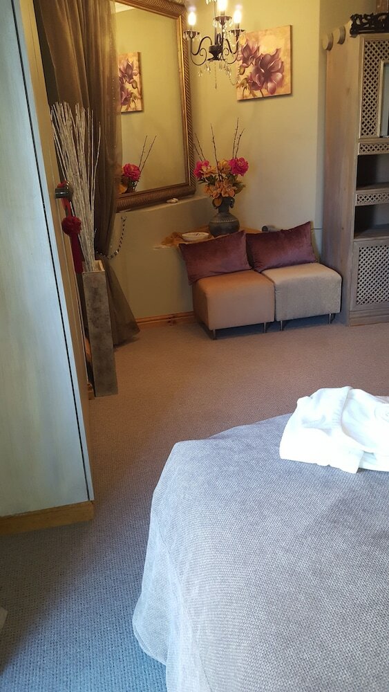 Hotel Kumbaya House
