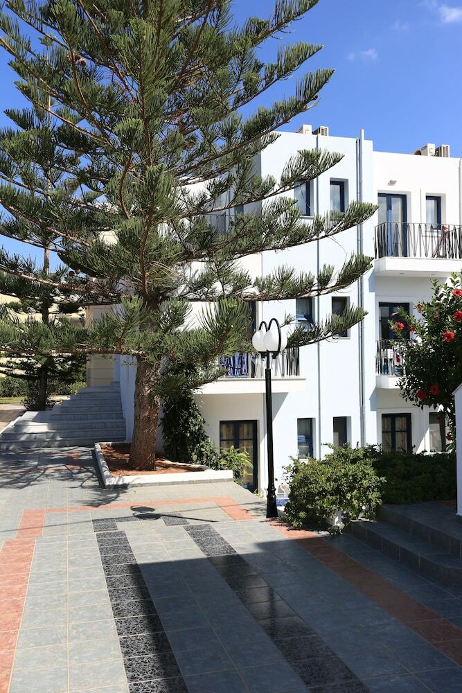 Aparthotel Artemis Apartments